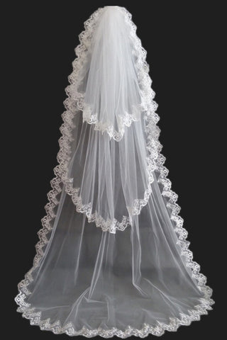 Gorgeous Three-Tier Cathedral Bridal Veils With Lace