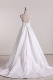 2024 A Line Scoop Satin With Applique Wedding Dresses Open Back