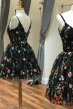 Spaghetti-straps Black Short Homecoming Dresses With Floral Embroidery