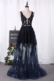 2024 Open Back V Neck Prom Dresses A Line Tulle With Applique
