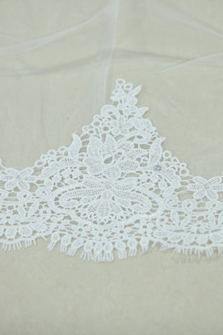 2022 Pretty One-Tier Wedding Veils With Applique&Beads (4 Meters)