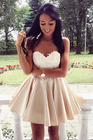 Sweetheart Strapless Appliques Short Homecoming Dresses