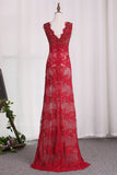 2024 Prom Dresses V Neck Lace With Beading And Slit Mermaid Sweep Train