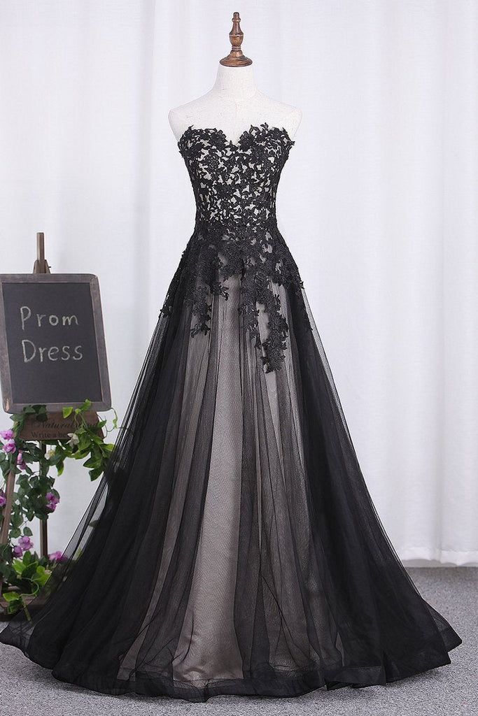 2024 Sweetheart A Line Black Prom Dresses Tulle With Applique Floor Length