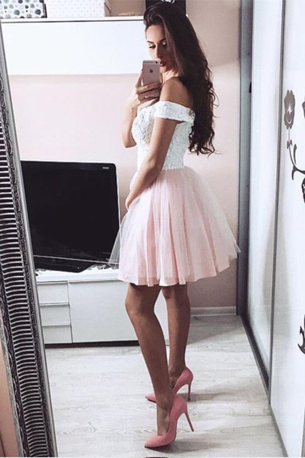 Pretty Lace V Neck Tulle Off the Shoulder Light Pink Sweetheart Homecoming Dresses
