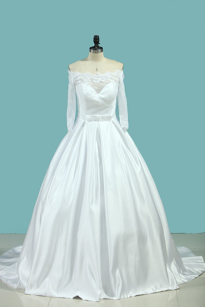 2024 Boat Neck Wedding Dresses Mid-Length Sleeves Satin With Applique