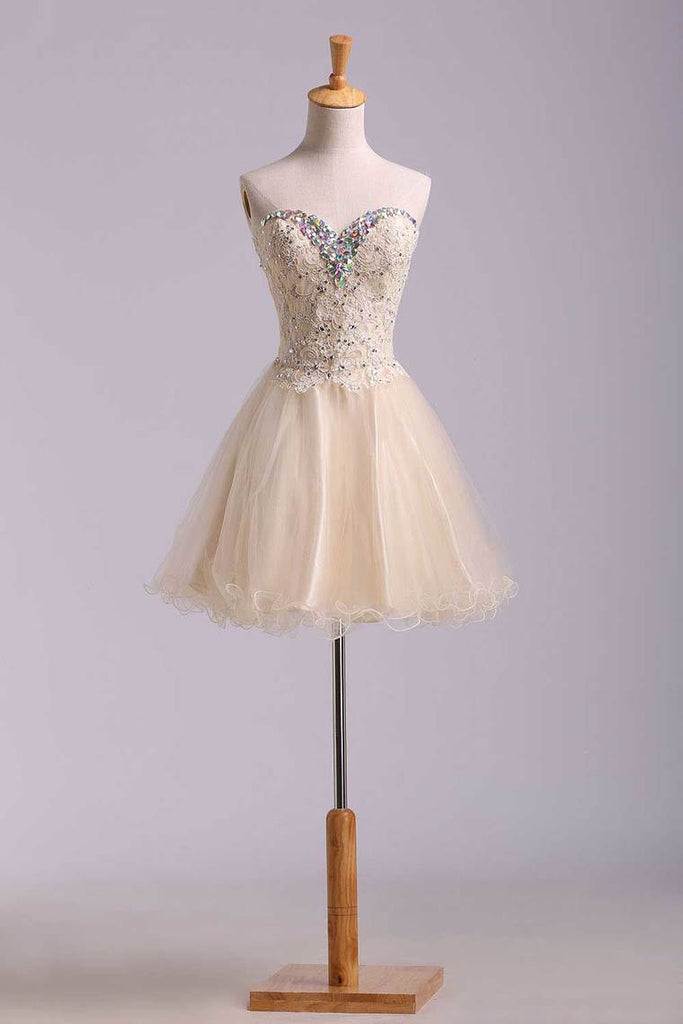2024 Lovely Homecoming Dresses A Line Sweetheart Short Mini Color Champagne