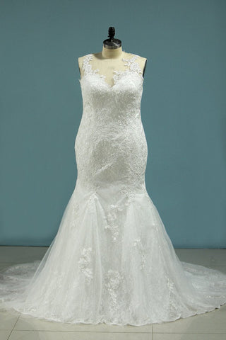 2024 Mermaid Wedding Dresses Tulle Scoop With Applique Covered Button