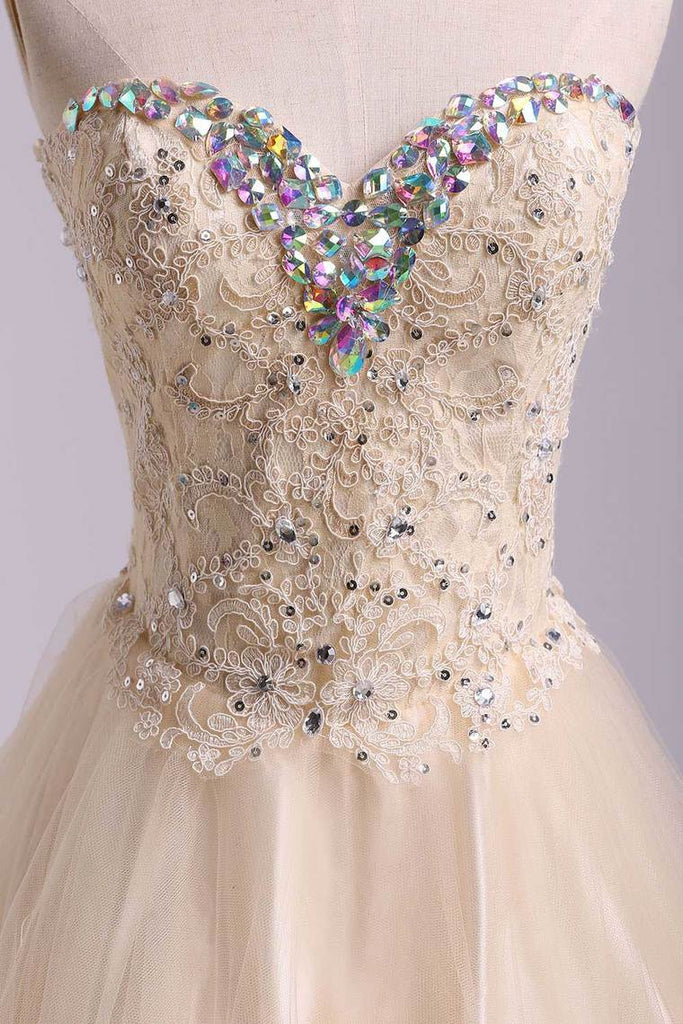 2024 Lovely Homecoming Dresses A Line Sweetheart Short Mini Color Champagne