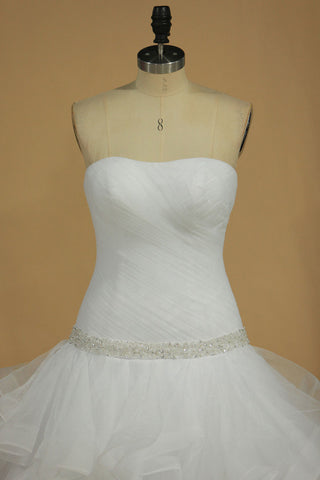 2024 Wedding Dresses A Line Scalloped Neck Tulle With Ruffles And Beads