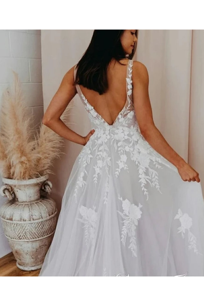 Romantic V Neckline Backless Wedding Dress Appliqued Ball Gown Bridal Gown